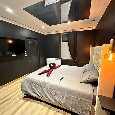 Dark Room Blois - Love Room Saint-Gervais-la-Forêt Εξωτερικό φωτογραφία
